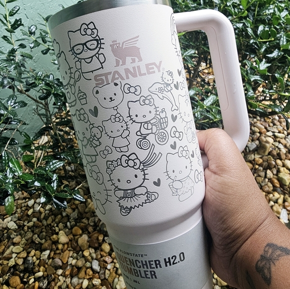 Hello Kitty Engraved Stanley - Picture 2 of 3